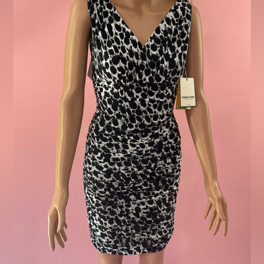 CHIARA BONI
La Petite Robe bodycon dress Italian size38 or US 00 Italian size 2